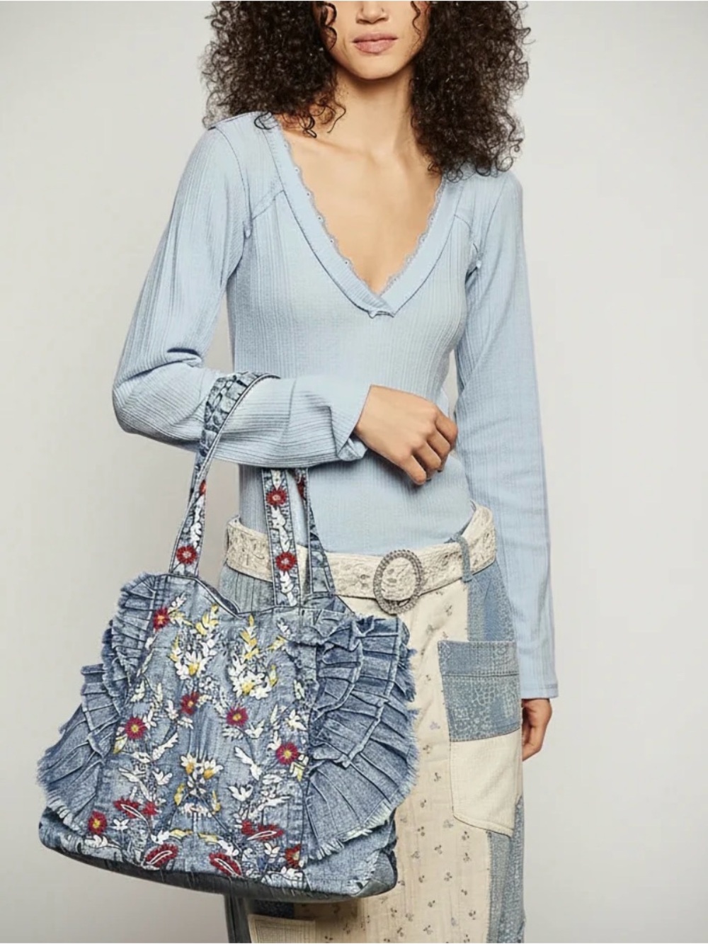 ⭐️NWT Pol Denim Ruffled Embroidered Tote⭐️